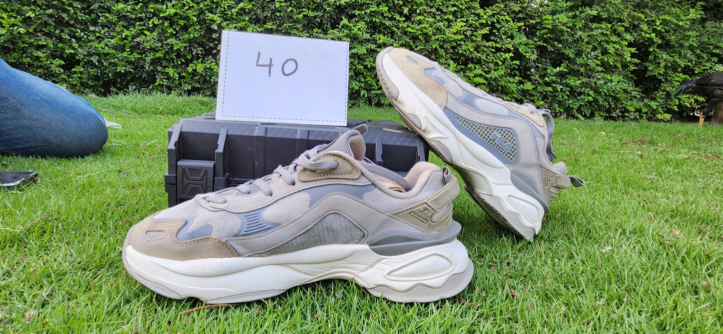 FIILA Heritage Chunky Running Sneakers In Gray/Taupe