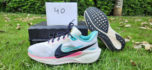 Nike Air Zoom Vomero 16 - Multi-Swoosh Size EU 40 / US Men's 7