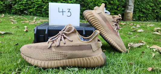 Adidas Yeezy Boost 350 V2 Earth - Khaki/Clay Brown (Size EU 43 / US Men's 9.5)